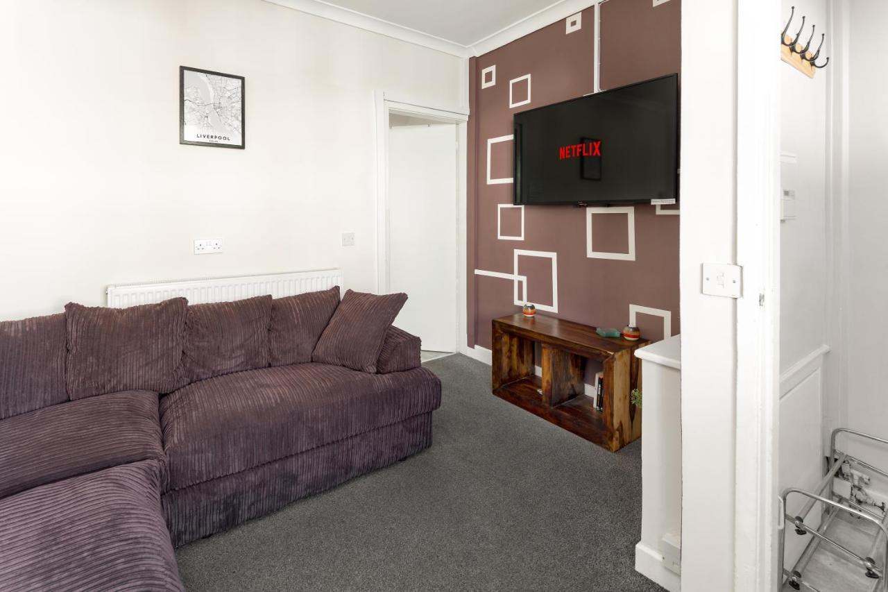 Cosy Anfield Guesthouse - Free Parking Liverpool Exteriör bild