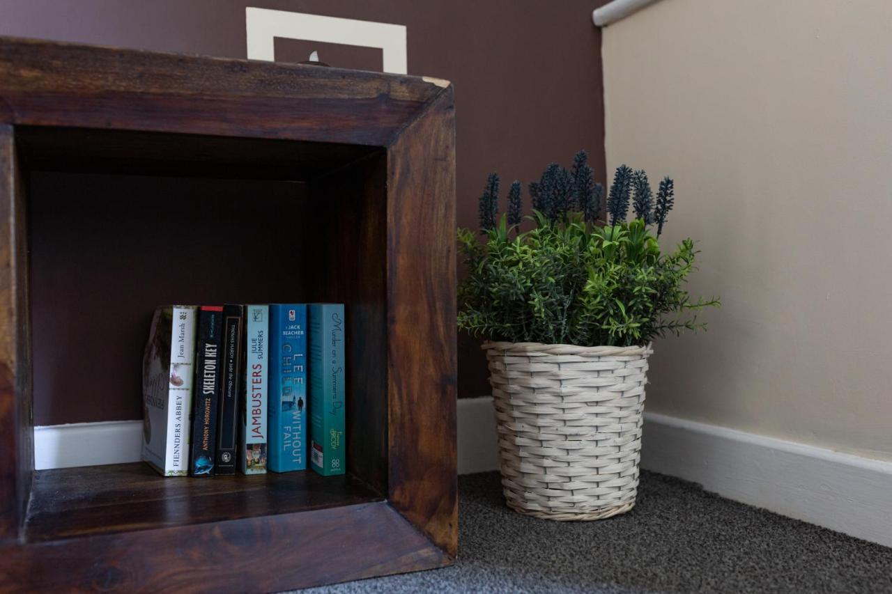 Cosy Anfield Guesthouse - Free Parking Liverpool Exteriör bild