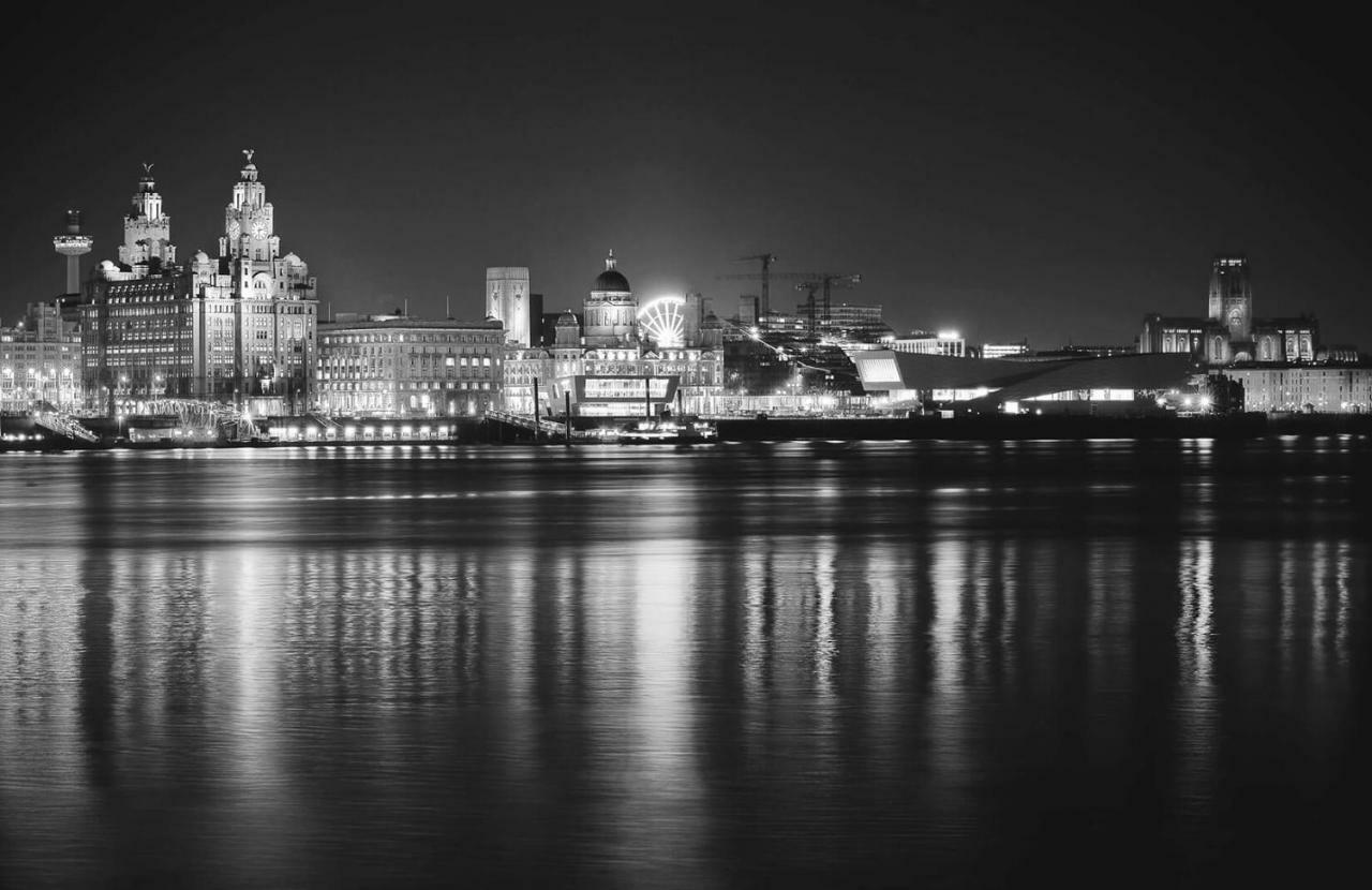 Cosy Anfield Guesthouse - Free Parking Liverpool Exteriör bild
